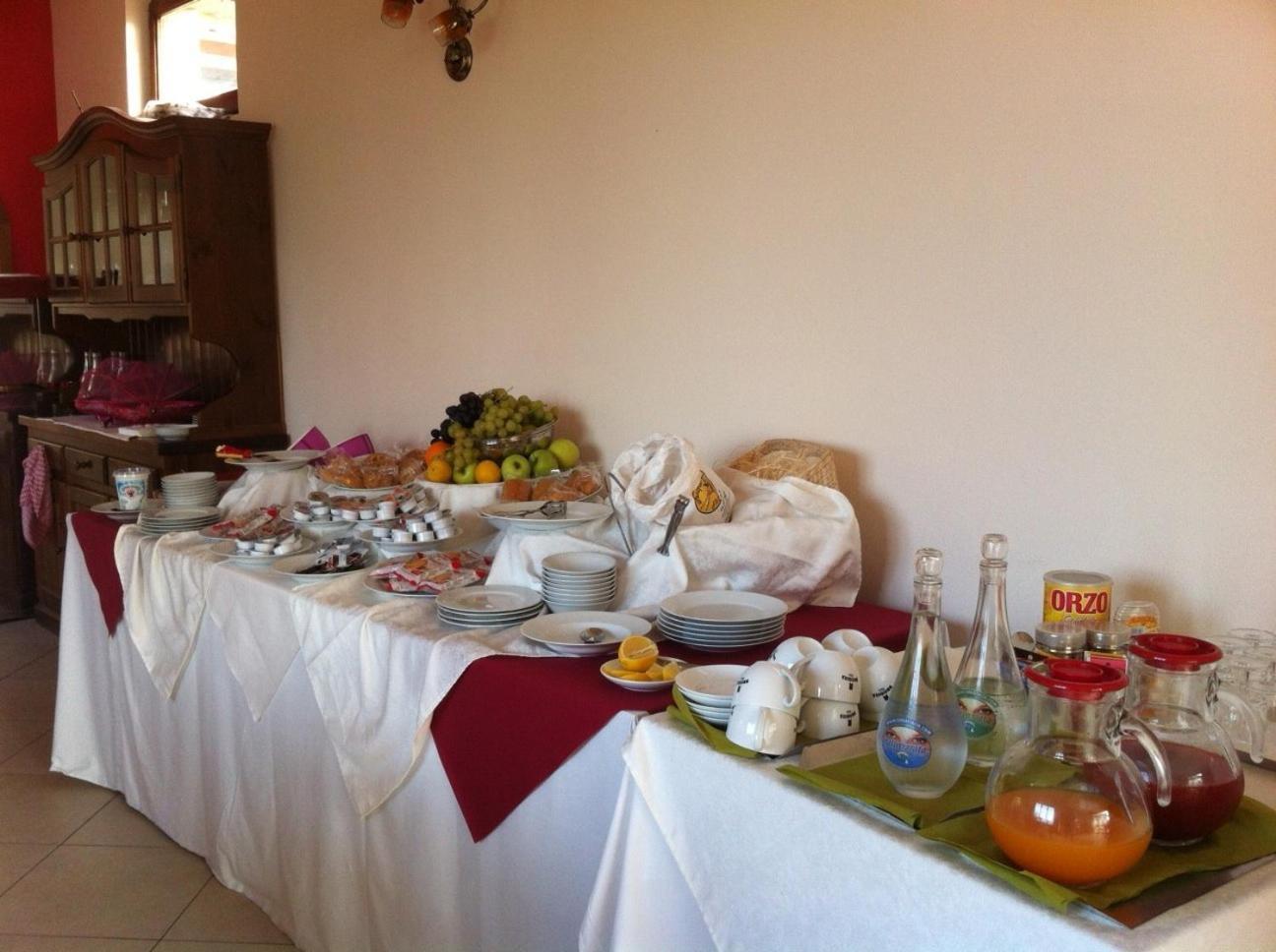Albergo Smeraldo Castelnuovo Magra Luaran gambar
