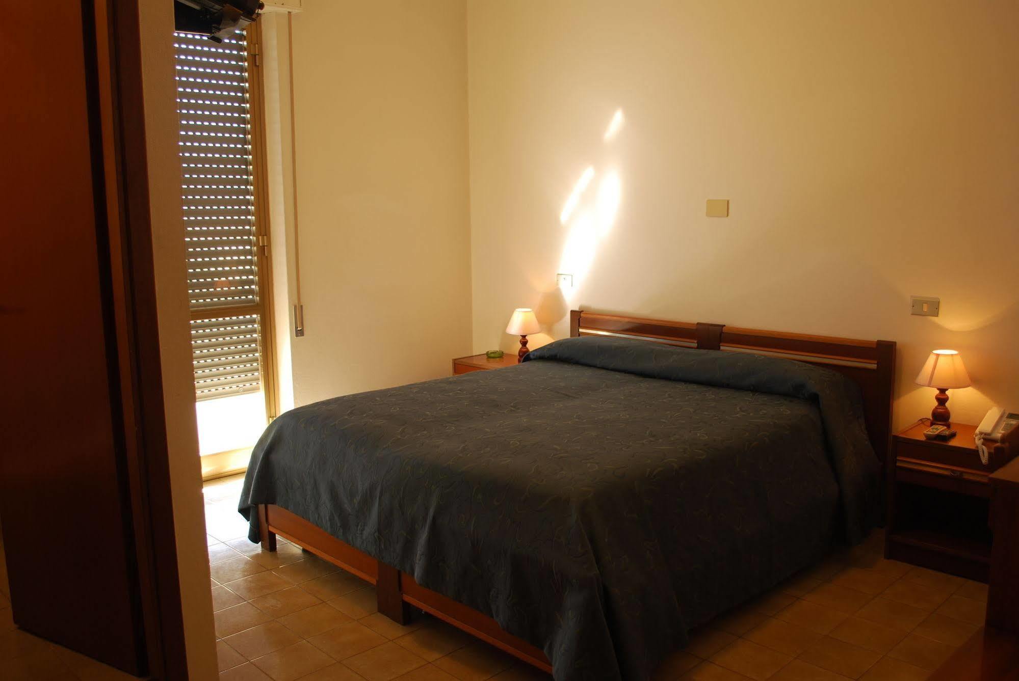 Albergo Smeraldo Castelnuovo Magra Luaran gambar